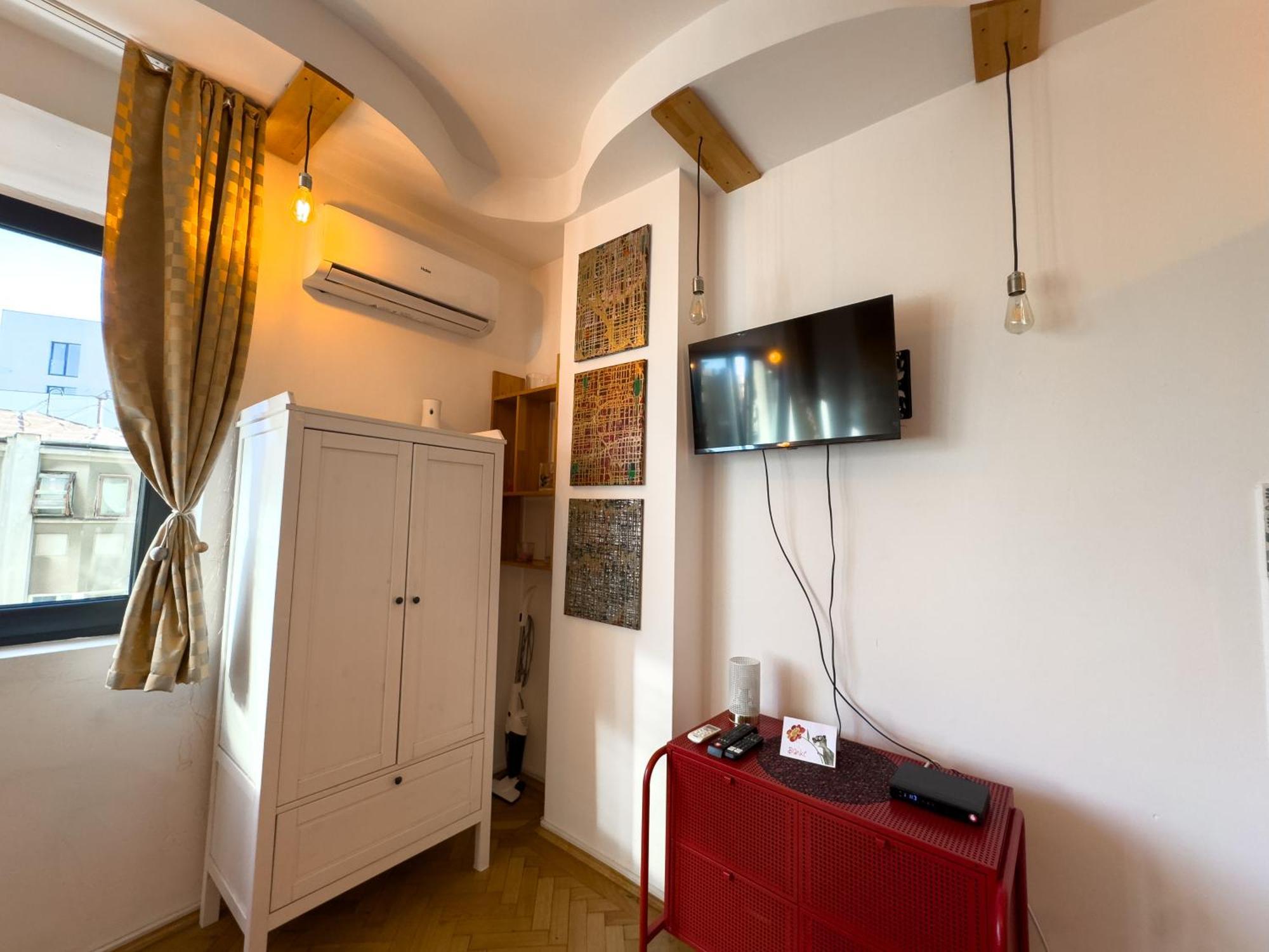 Retreat Universitate Bucharest